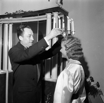 Camus Crowns the Lucia, 1957